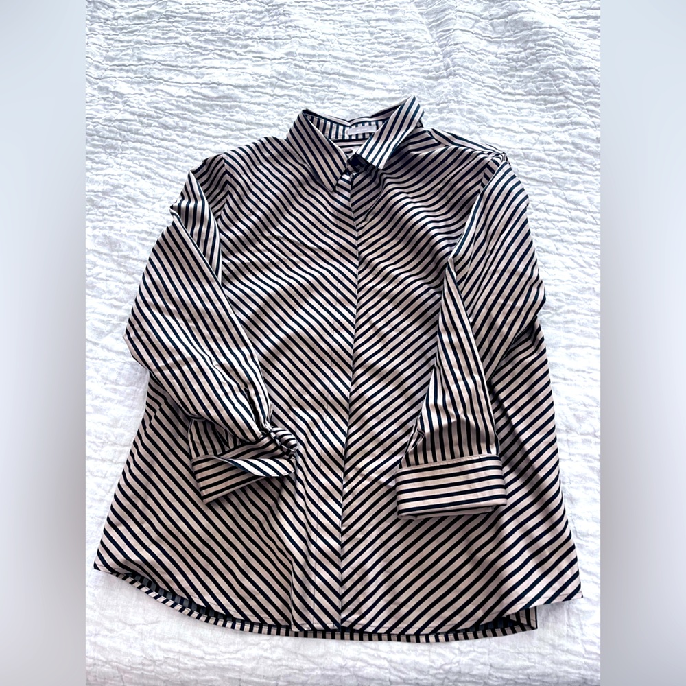 NWT sz 3 Chico’s NO IRON blouse